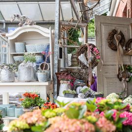 Blumenschmuck für Hochzeiten, Beerdigungen und Feierlichkeiten